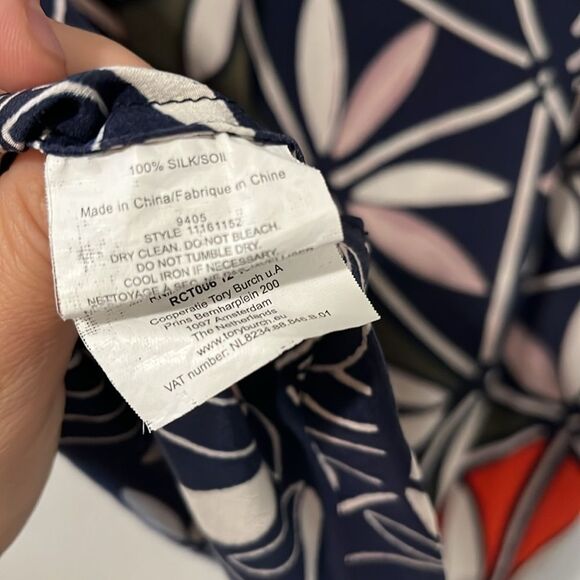TORY BURCH Floral Pattern 100% Silk Top, Size 2 - Picture 8 of 8